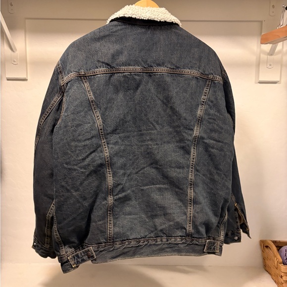 Levi's Men's Sherpa Lined Denim Jacket - Night Shadow Dark Wash - Picture 3 of 5
